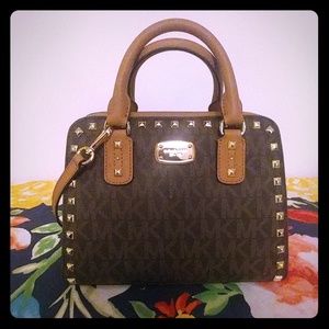 NWT Michael Kors Sandrine Stud in Brown/Acorn